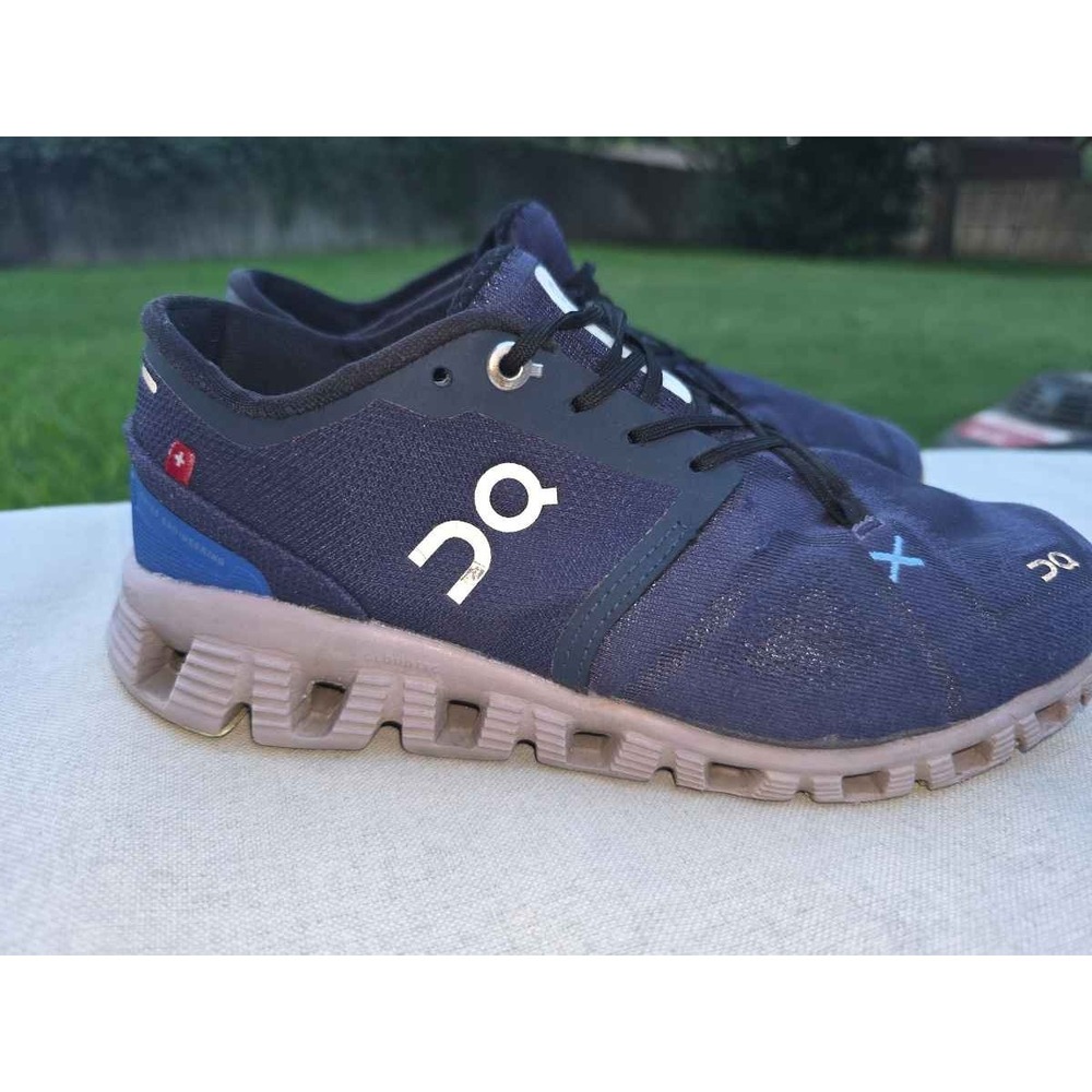 ON Running Cloud X Running Shoes Navy Blue women sz 7 Athletic Sneakers